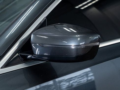 Used 2020 BMW 330i Sedan w/ Convenience Package image 20