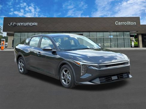 Used 2025 Kia K4 FWD image 3