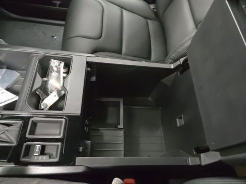 New 2026 Toyota Tundra SR image 28