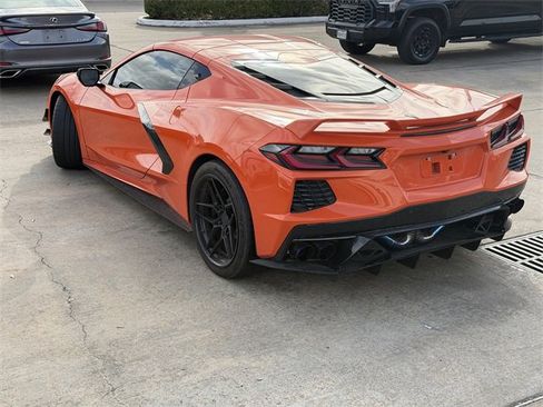 Used 2021 Chevrolet Corvette Stingray Coupe w/ Z51 Performance Package image 7