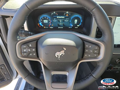 New 2026 Ford Bronco Outer Banks w/ Sasquatch Package image 10