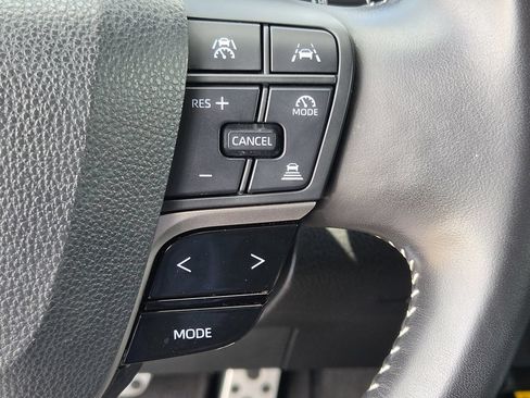 Used 2025 Toyota Camry SE FWD image 23