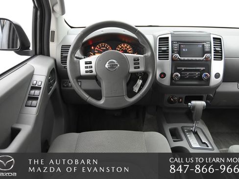 Used 2016 Nissan Frontier SV image 25