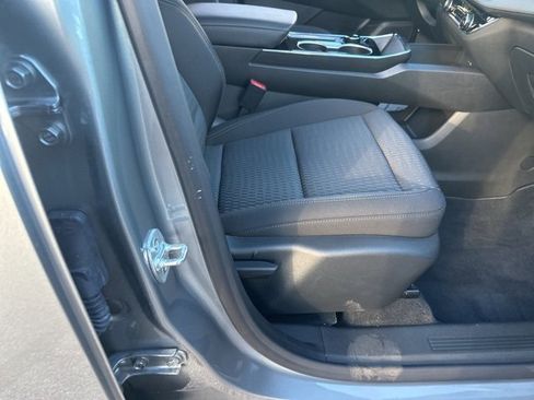 New 2026 Chevrolet Equinox LT image 32