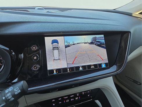 Used 2021 Buick Envision Essence w/ Technology Package I image 16