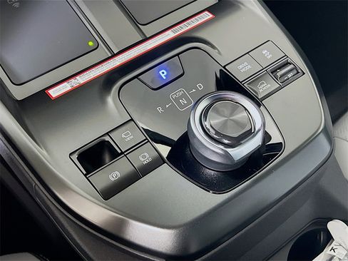 New 2026 Subaru Solterra Limited XT image 15