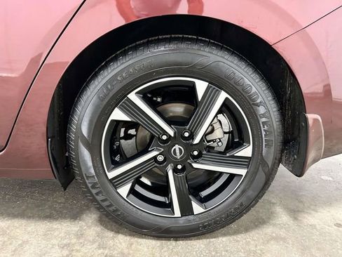 Used 2024 Nissan Sentra SV FWD image 8