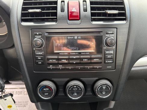 Used 2014 Subaru Forester 2.5i Limited image 19