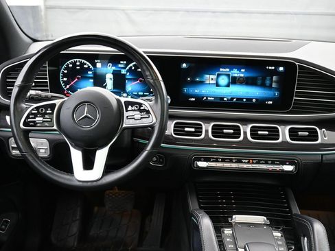 Used 2021 Mercedes-Benz GLE 450 4MATIC image 11