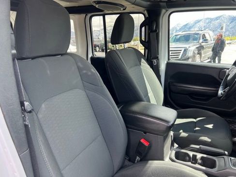 Used 2021 Jeep Wrangler Unlimited Sport AWD/4WD image 36