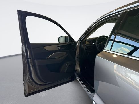 Used 2023 Acura MDX SH-AWD w/ Technology Package image 9