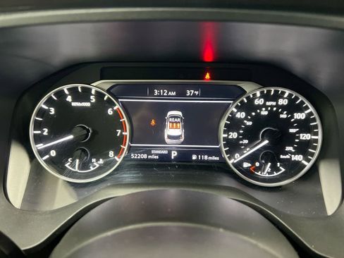 Used 2023 Nissan Rogue S image 12