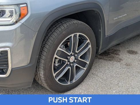 Used 2021 GMC Acadia SLT w/ Technology Package FWD image 8