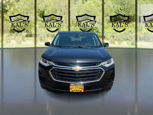 Used 2019 Chevrolet Traverse LS AWD/4WD image 2