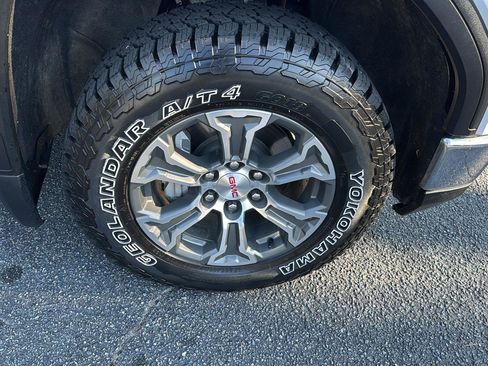 Used 2023 GMC Sierra 1500 SLE image 34