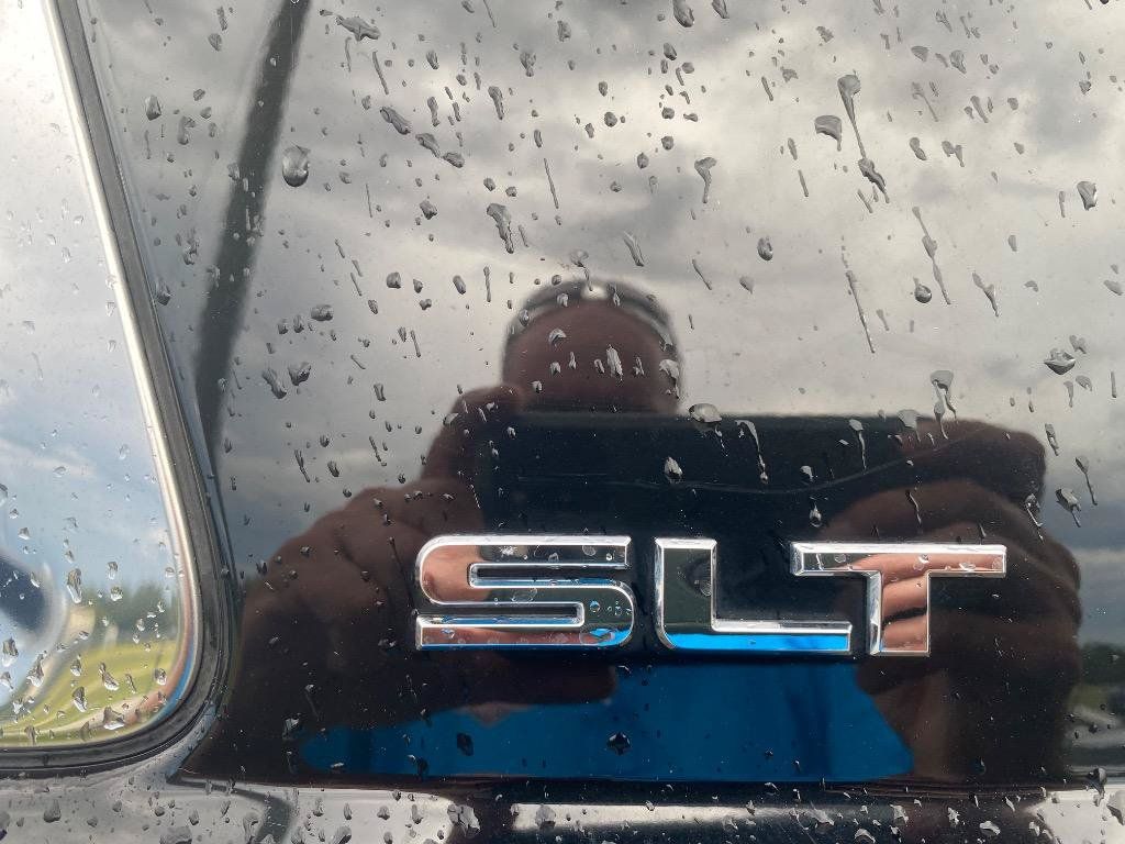 Used 2018 GMC Yukon SLT w/ Open Road Package AWD/4WD image 45
