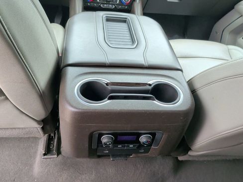 Used 2022 Chevrolet Tahoe LT w/ Luxury Package AWD/4WD image 40