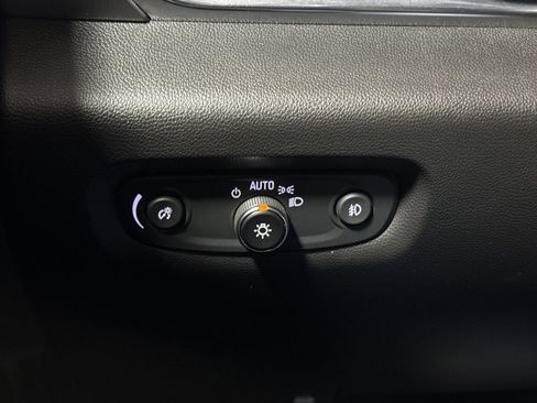 Used 2021 Chevrolet Traverse LT AWD/4WD image 18