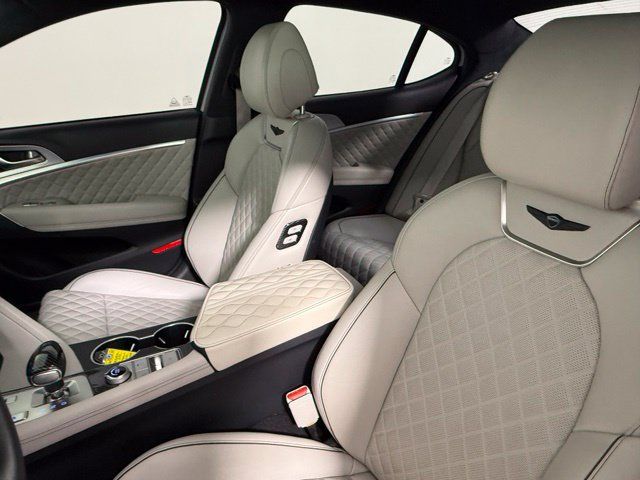 Used 2023 Genesis G70 3.3T w/ Sport Prestige Package RWD image 31