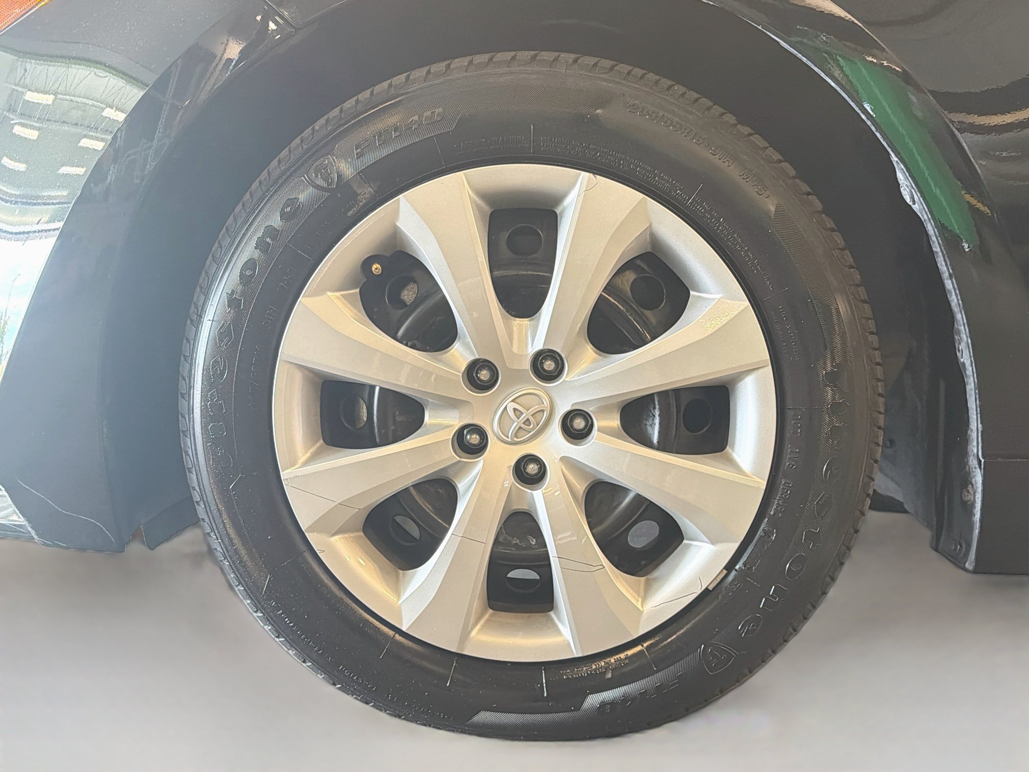 Used 2026 Toyota Corolla LE FWD image 11
