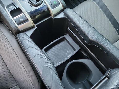 Used 2018 Honda Civic EX-L image 23