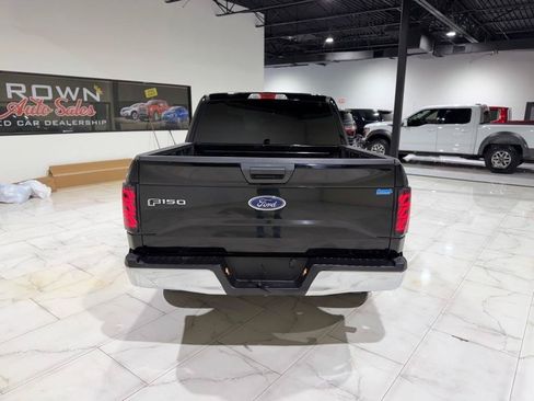 Used 2016 Ford F150 XLT RWD image 9