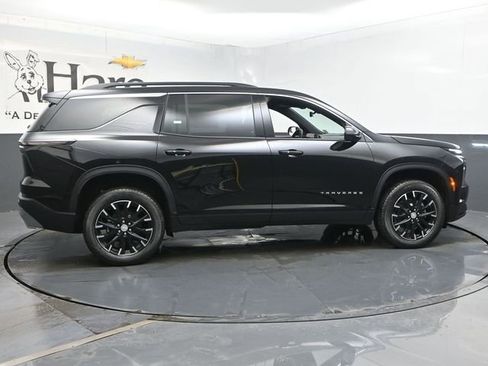 New 2026 Chevrolet Traverse LT w/ Sun and Wheel Package image 16