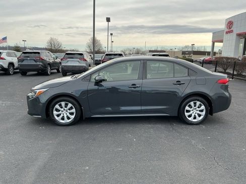 Used 2023 Toyota Corolla LE image 8