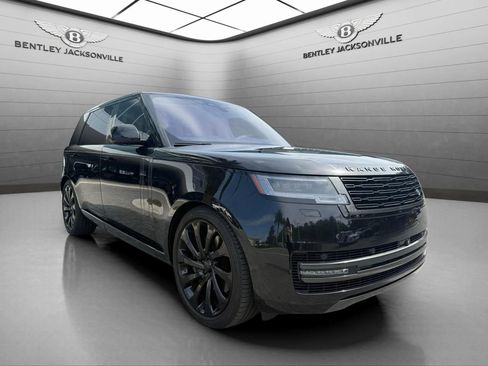 Used 2023 Land Rover Range Rover Long Wheelbase Autobiography image 7