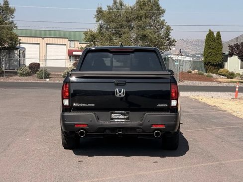 Used 2021 Honda Ridgeline Black Edition image 4