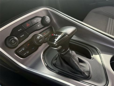Used 2020 Dodge Challenger SXT w/ Blacktop Package image 17