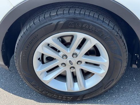 Used 2014 Ford Explorer XLT FWD image 61