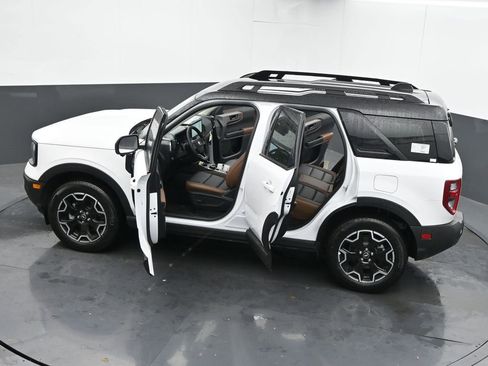 New 2025 Ford Bronco Sport Outer Banks w/ Outer Banks Tech Package+ AWD/4WD image 62