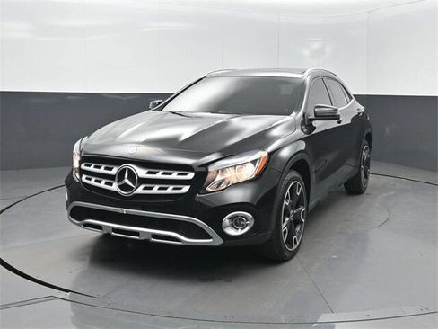 Used 2018 Mercedes-Benz GLA 250 GLA 250 4dr SUV w/ Premium Package image 1