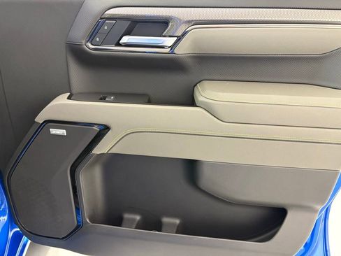 Used 2025 Chevrolet Silverado 1500 ZR2 w/ Technology Package image 48