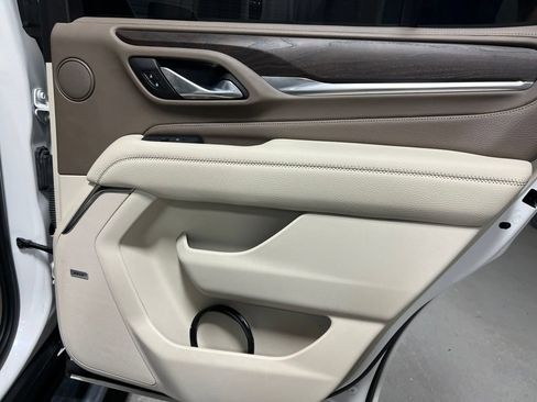 Used 2021 GMC Yukon Denali w/ LPO, Illumination Package RWD image 15