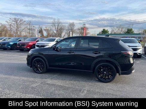 Used 2023 Honda HR-V Sport image 9