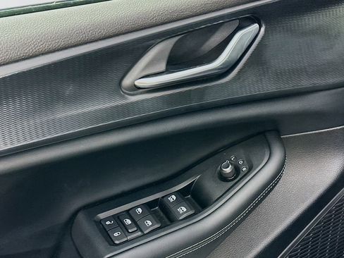 Certified 2024 Jeep Grand Cherokee L Altitude image 27