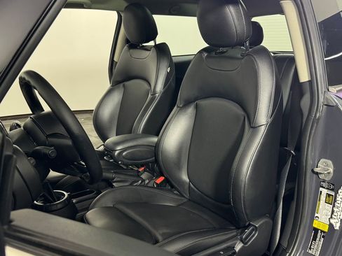Used 2015 MINI Cooper S image 18