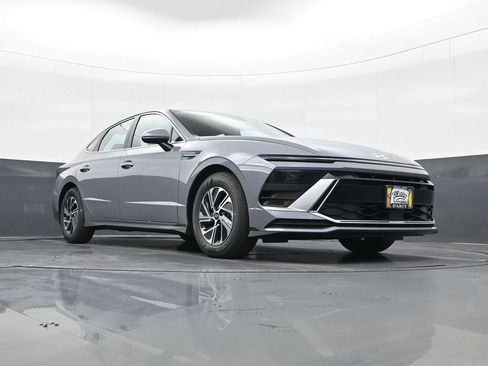 New 2026 Hyundai Sonata Blue image 23