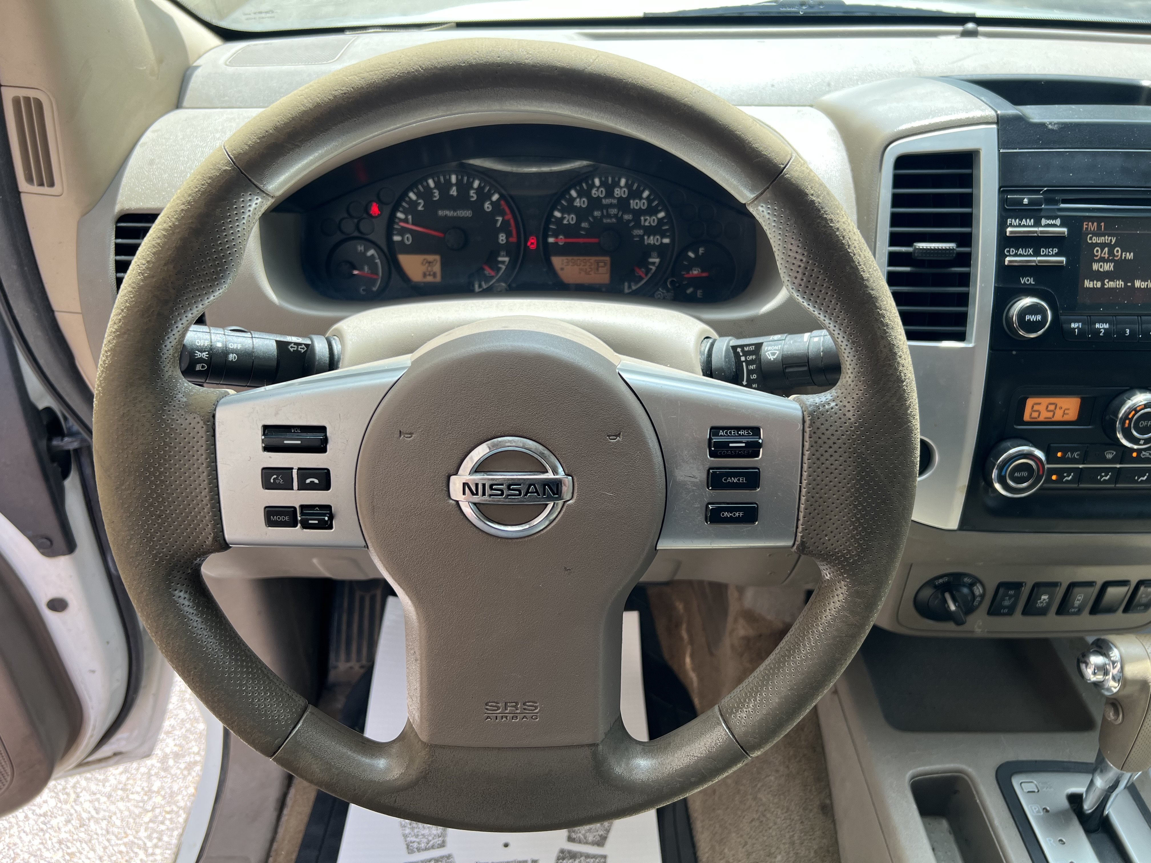 Used 2014 Nissan Frontier SV w/ SV Value Truck Package AWD/4WD image 22