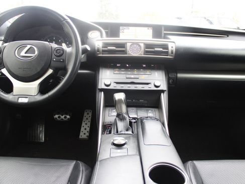 Used 2015 Lexus IS 250 image 9