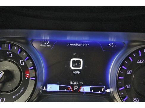 Used 2019 Chrysler 300 S image 8