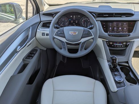New 2026 Cadillac XT5 Premium Luxury image 14