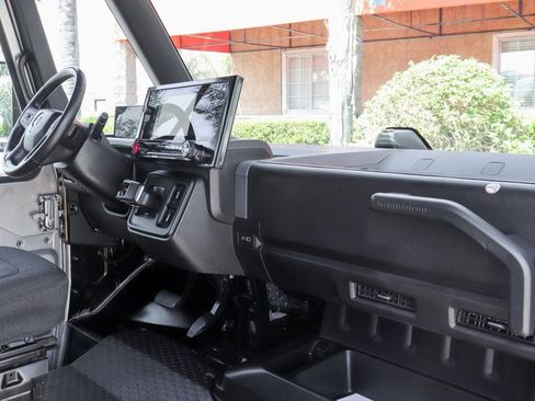 Used 2023 Chevrolet Brightdrop 600 w/ Active Safety Package 2 image 36