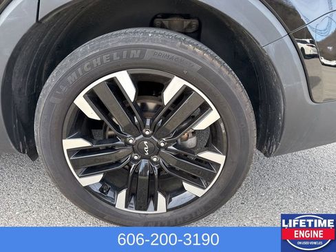 Used 2023 Kia Telluride SX Prestige image 9