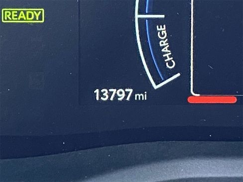 Certified 2025 Toyota Camry SE image 33