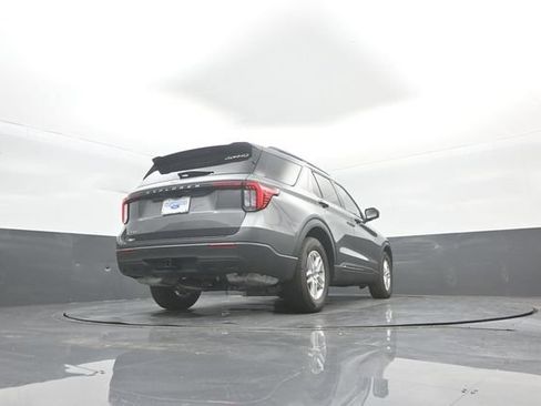 New 2026 Ford Explorer Active RWD image 38