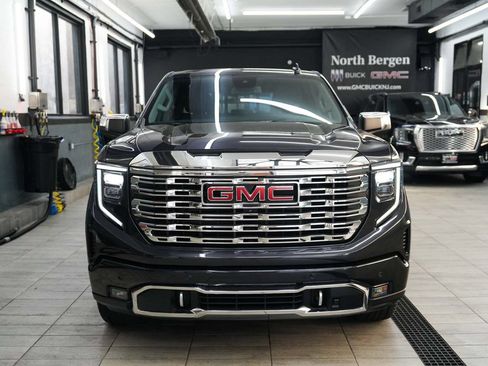 Used 2023 GMC Sierra 1500 Denali AWD/4WD image 2