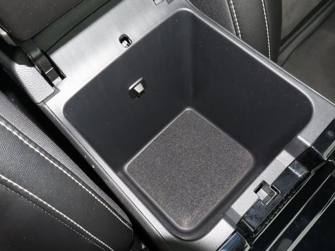 Used 2023 Jeep Grand Cherokee Altitude image 26